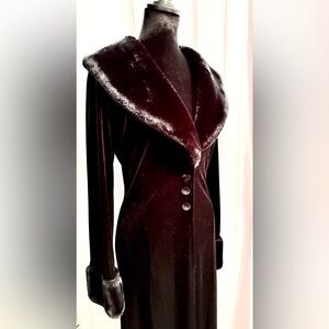 Stunning Black Silk Velvet Silhouette Opera Coat!